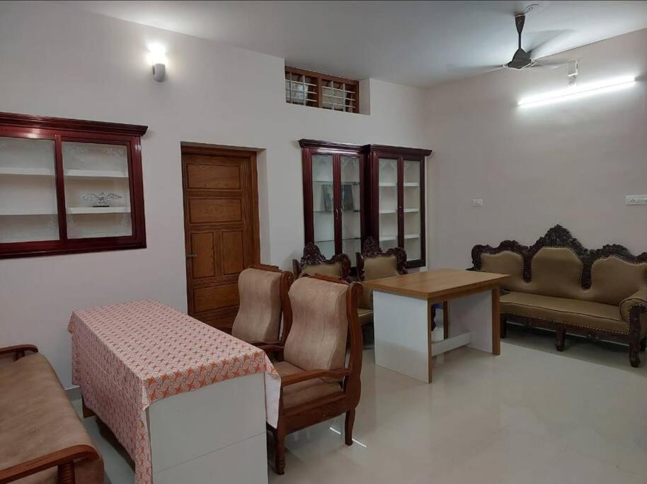 Home In Guruvayur-3 Bedroom Exteriér fotografie